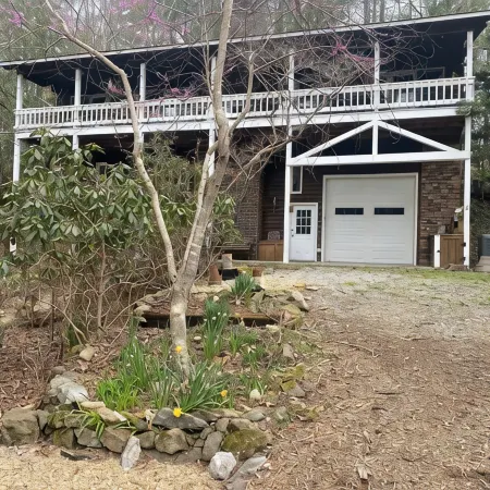River Retreat on the Nottely river in Blairsville, GA. Fishing&Hiking Lic#033210