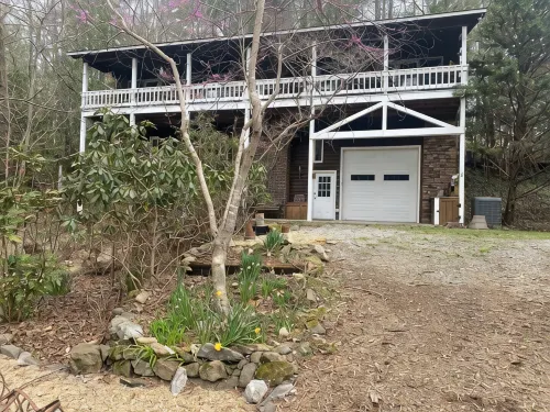 River Retreat on the Nottely river in Blairsville, GA. Fishing&Hiking Lic#033210