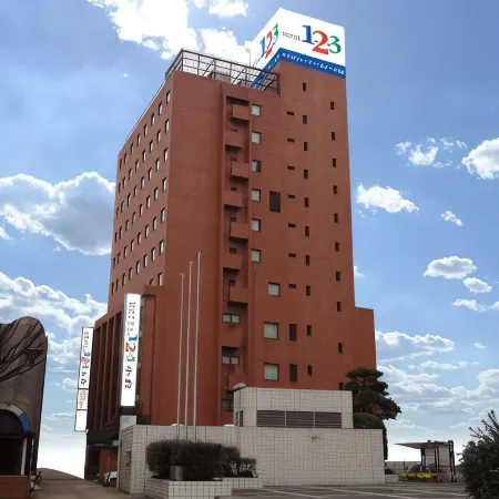 Hotel 1-2-3 Kokura Отели рядом с достопримечательностью «Парк Кацуяма»