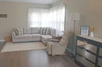 Cozy 2-bedroom apartment in Central Bismarck