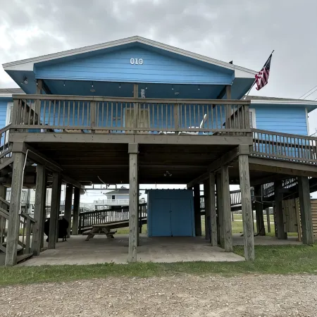 Family Vacation Getaway3 Bedroom 2 Bathroom  Sleeps 8 Only