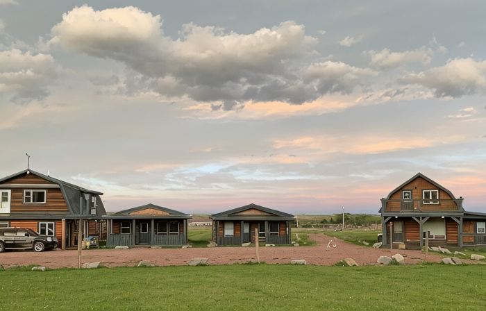 Luxury Cabin Near Two Medicine Lake
