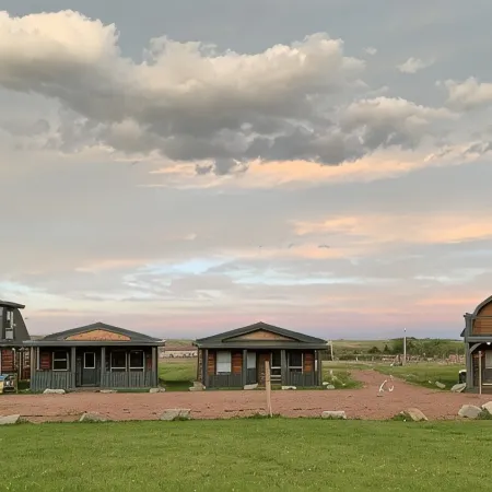 Luxury Cabin Near Two Medicine Lake