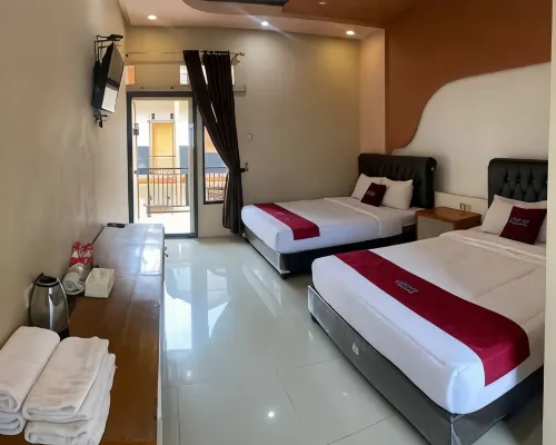 Hollymoon Sekar Ayu Hotel Bojong otelleri