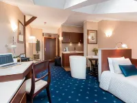بوكينج هوتل آند سبا Hotels near برونافيتسا