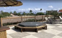 G110 - Ground floor, close to ocean and all amenities, great view - Private Pools