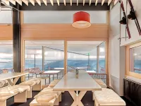 Niederhorn山屋 貝阿滕貝格酒店