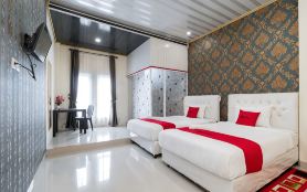RedDoorz Syariah Near Minangkabau International Airport