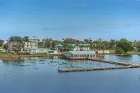 Lakeshore Resort and Marina - Uima-altaat