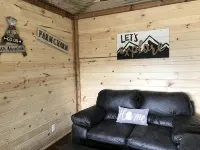 The Eagles Nest w/ Hot Tub- Natures Retreat! - Chalets