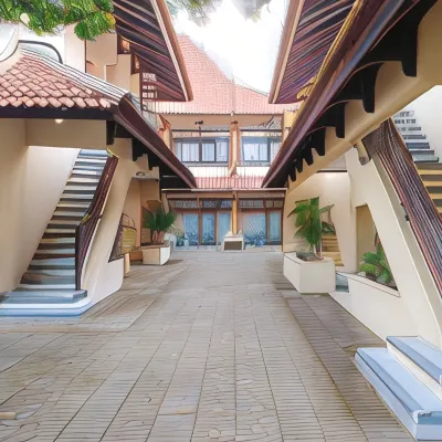 RedDoorz Plus Near Tugu Mercusuar Anyer Hotels near Anyer Beach