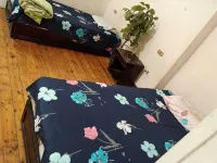 Safary Hotel Hotel dekat Alun-alun Tahrir