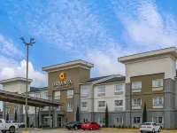 La Quinta Inn & Suites by Wyndham Fayetteville Hotels in Washington County