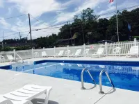 Ocean Acres Ogunquit - Pools