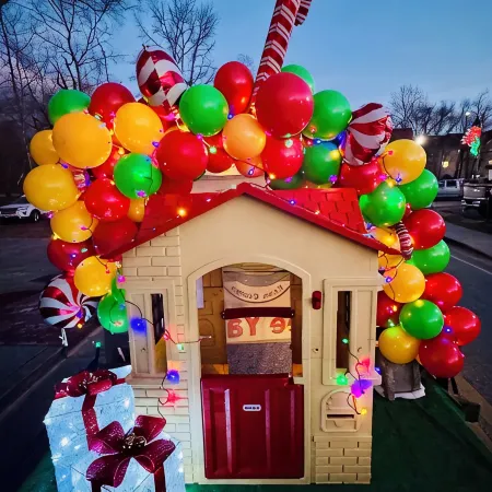 Downtown by Chattahoochee River, sit on front porch as horse and buggy stroll by