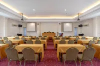 OYO 848 Hotel Sutomo - พร้อมอาหารเช้า