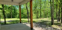 Riverside Retreat- Cozy Secluded 2 Bedroom Cabin on the Caddo River