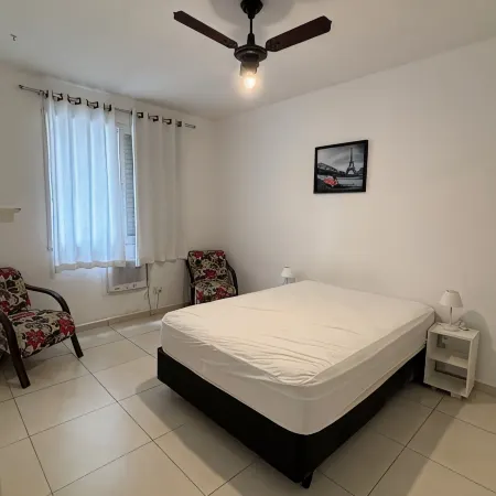 Apartment in front of the beach and the Santos aquarium. Pets allowed