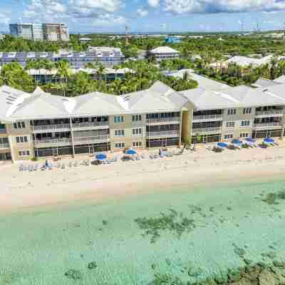 Prime Residence #6 on 7 Mile Beach, High-End Ground Floor Beachfront Condo Hotel Exterior