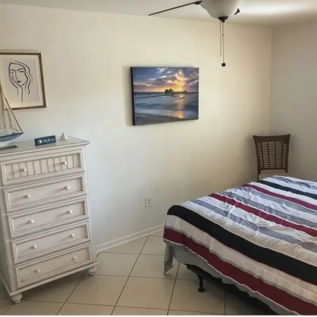 Private Suite near the Beach
