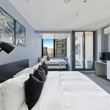 A Cozy & Stylish Studio Next to Southern Cross