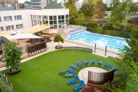 Hotel Barátság - Pools