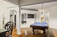 2 minutes from lake, Pickleball, Hot Tub, Pool table! - Boutique