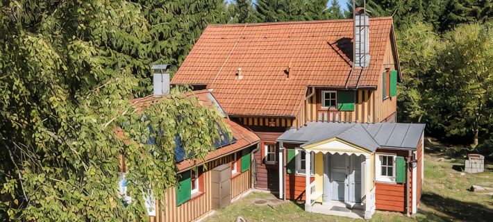 Secluded hunting lodge with three houses in the middle of the spectacular Harz nature Hotels in Wernigerode