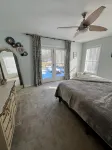 4-Bedroom 3-Bath Lakefront Home with Private Dock.  Can Sleep up to 14 People. - 4-Star