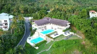 Perfect Paradise: Private Beach & Infinity Pool - 3-Star