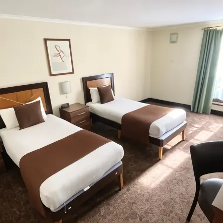 Europa Gatwick Hotel & Spa