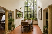 Sunward Park Guest House & Conference Center - parking