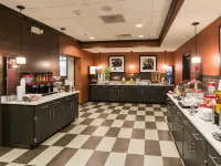 Hampton Inn Orange City - parking