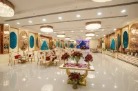 Hotel Red K Velvet