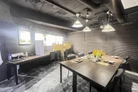 Inside Uijeongbu - 2-نجوم
