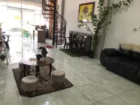 Guest House Nasyauqi Kuala Tanjung - Homestay