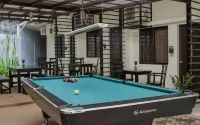 El Renzo Hotel Tagaytay - ที่มีบาร์