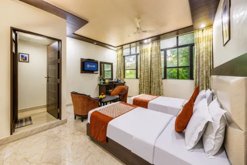 Hotel Amar Inn- Lajpat Nagar by Quadis - Inns