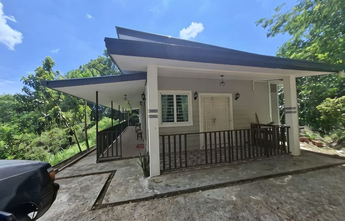 Homestay House on the Hill - Tamparuli