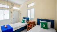 Homestay Helinium RedPartner - Parkering