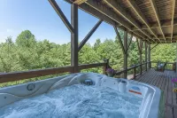 Mountain Views All Year! Charming 3-Bed Cabin Just Minutes from Downtown - Vuoristonäköala