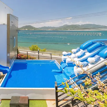 Geoje Rockspa Pension