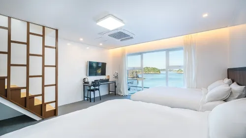 Sacheon Azule Poolvilla - 4-Star
