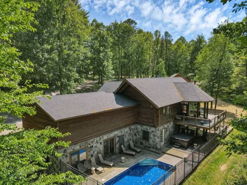 Pool, Hot tub, Sauna, sleeps 29! - 4-Star