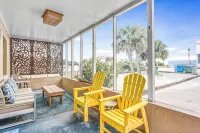 TROUT Steps to beach. Lovely two bedroom with screened porch and pool. - 2-Star