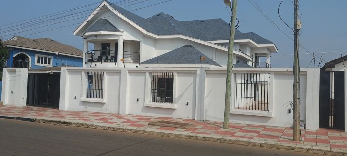 Guesthouse Hotels in Adjiringanor