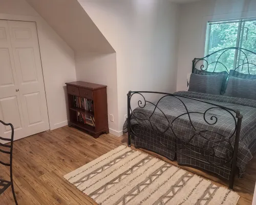 Loft at Sparton Acres Hotels in Saanich