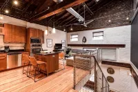 Whirlaway Loft - Heart of Downtown/NuLu - 4 stjerner