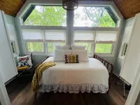"Rabbits Run" Mountain Creek  Retreat  In Mentone- Sleeps 9- Hot Tub - 4-Star