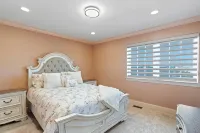 Seaside Condo, 3Bd+Bonus Rm, 4 Bath, Rooftop Deck-Ocean/Bay Views, Walk to Beach - 3-Star